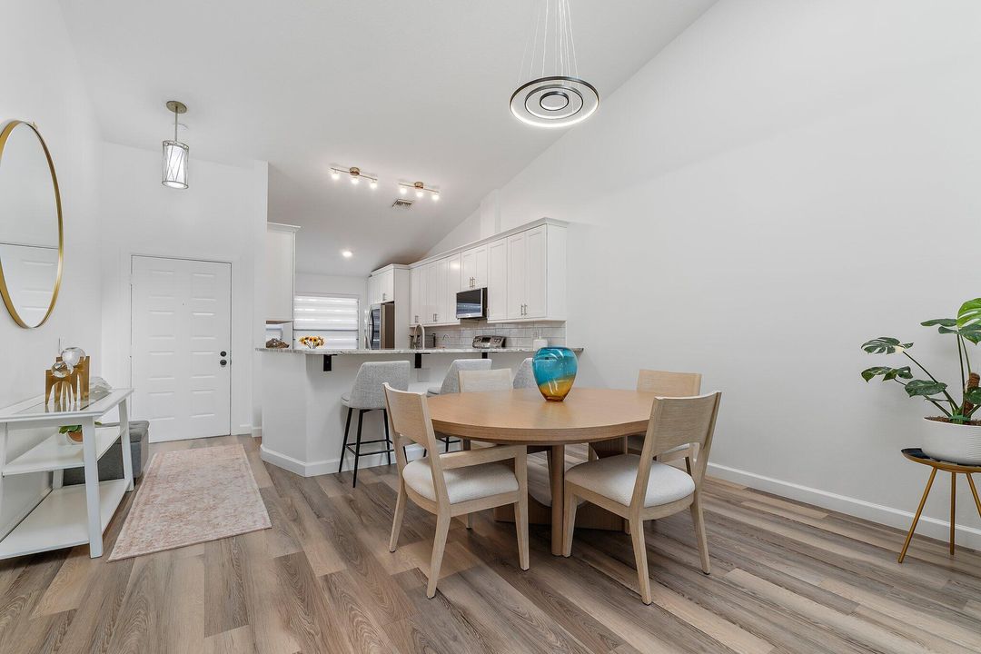 En Venta: $535,000 (2 camas, 2 baños, 1211 Pies cuadrados)