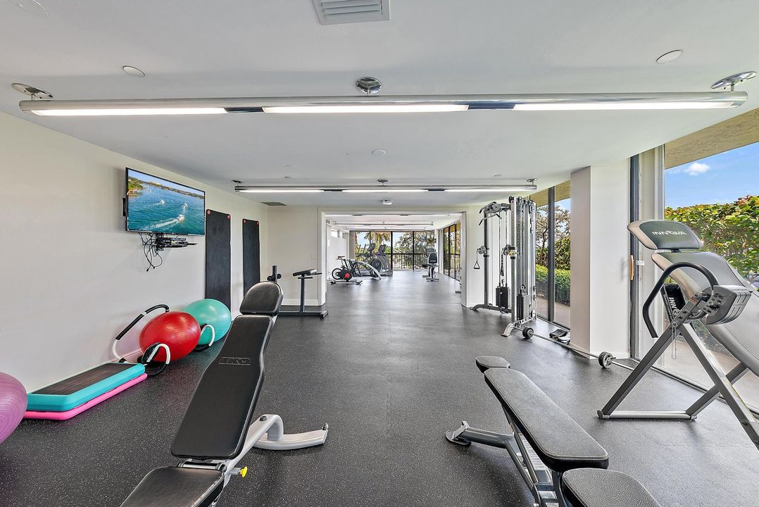 For Rent: $17,500 (3 beds, 3 baths, 2145 Square Feet)