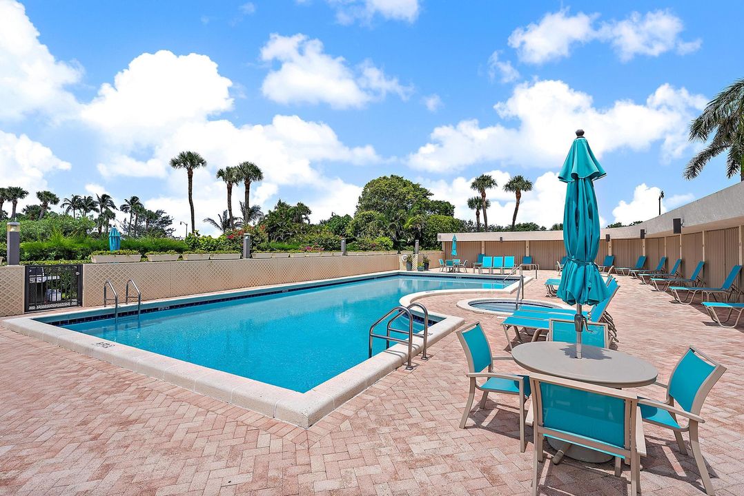 For Rent: $17,500 (3 beds, 3 baths, 2145 Square Feet)