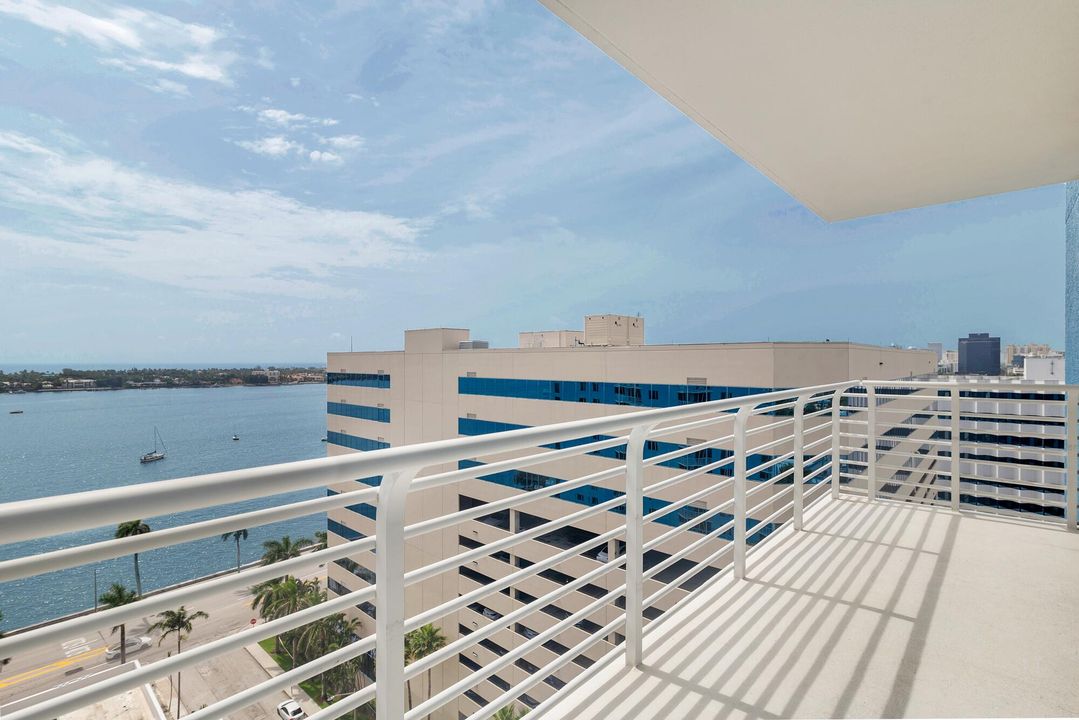 Activo con contrato: $875,000 (3 camas, 2 baños, 1625 Pies cuadrados)