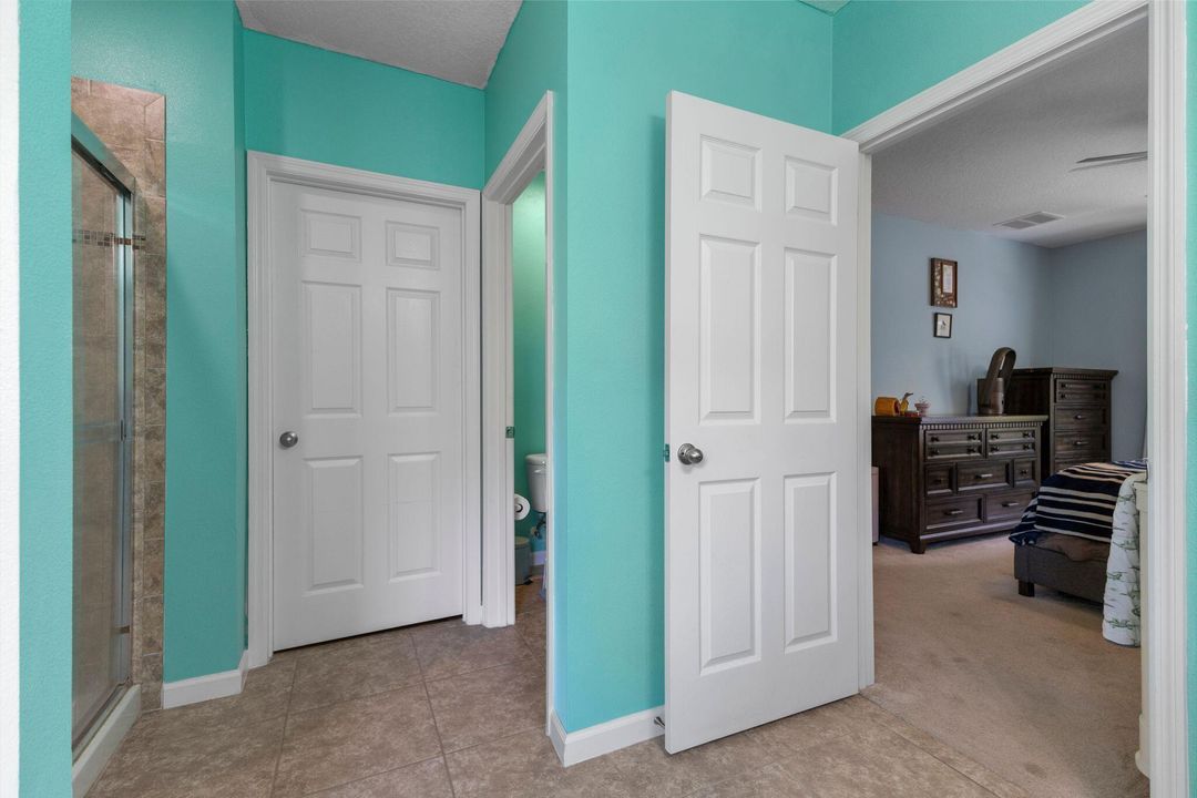 Под контрактом: $339,000 (4 спален, 2 ванн, 1851 Квадратных фут)