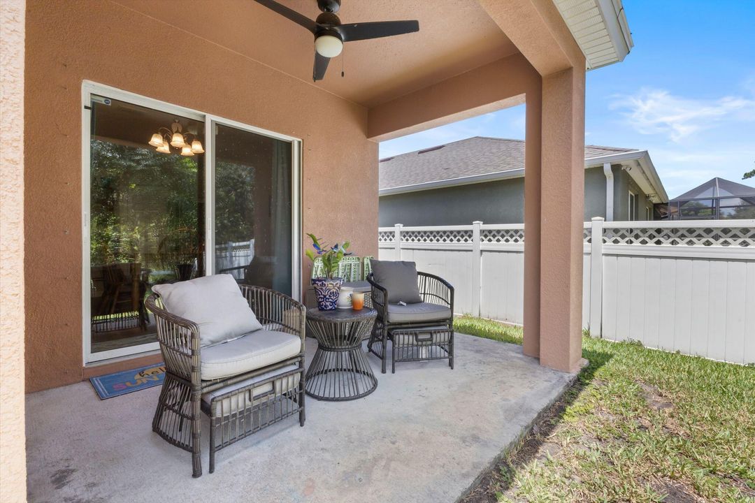 Под контрактом: $339,000 (4 спален, 2 ванн, 1851 Квадратных фут)