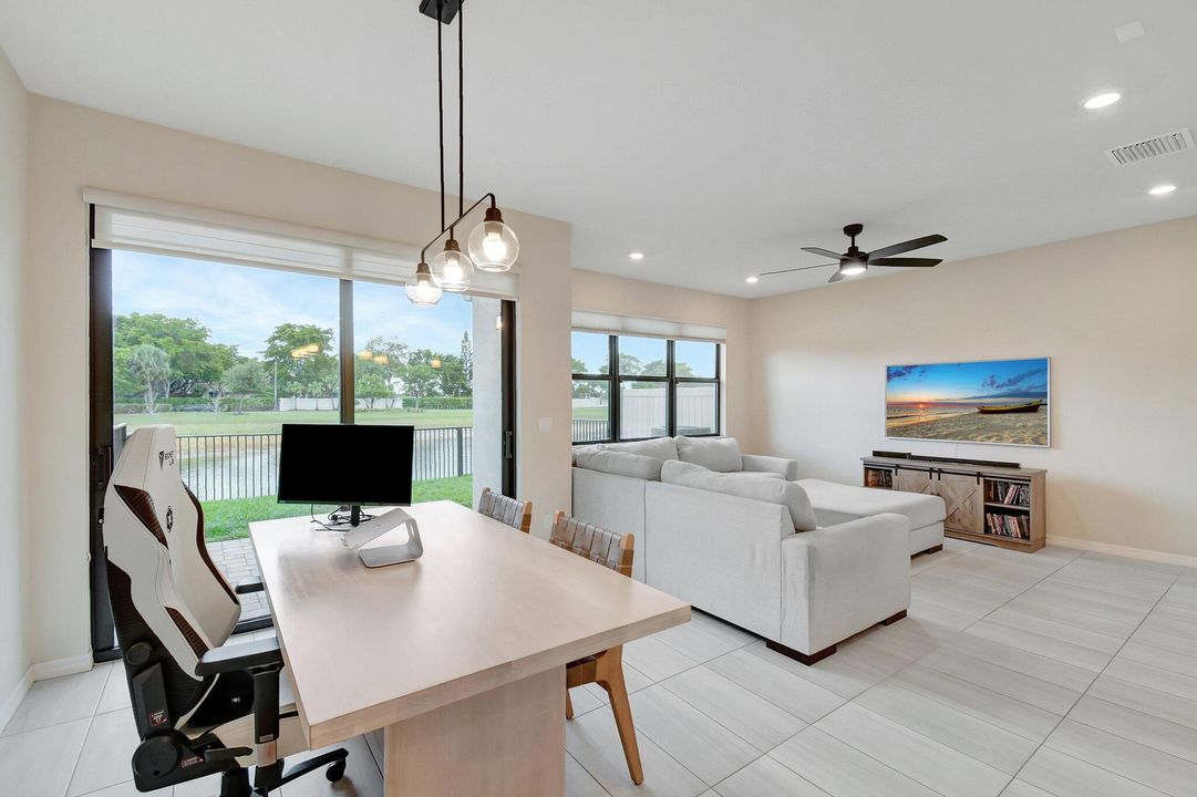 En Venta: $669,000 (3 camas, 2 baños, 1774 Pies cuadrados)