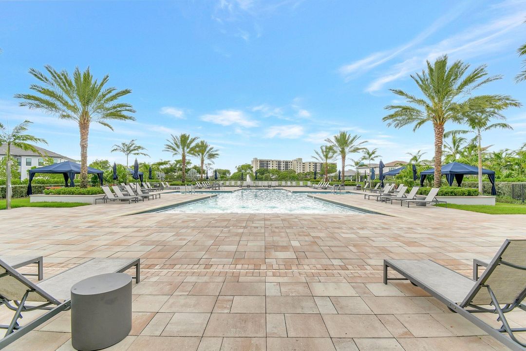 En Venta: $669,000 (3 camas, 2 baños, 1774 Pies cuadrados)