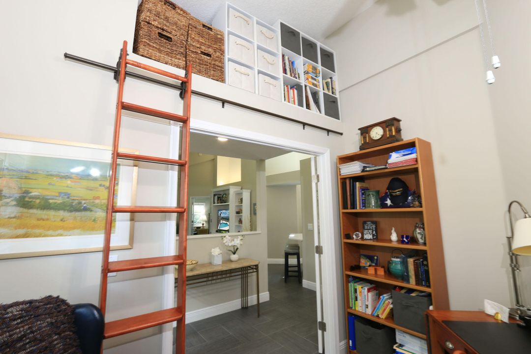 For Sale: $599,000 (2 beds, 2 baths, 1488 Square Feet)