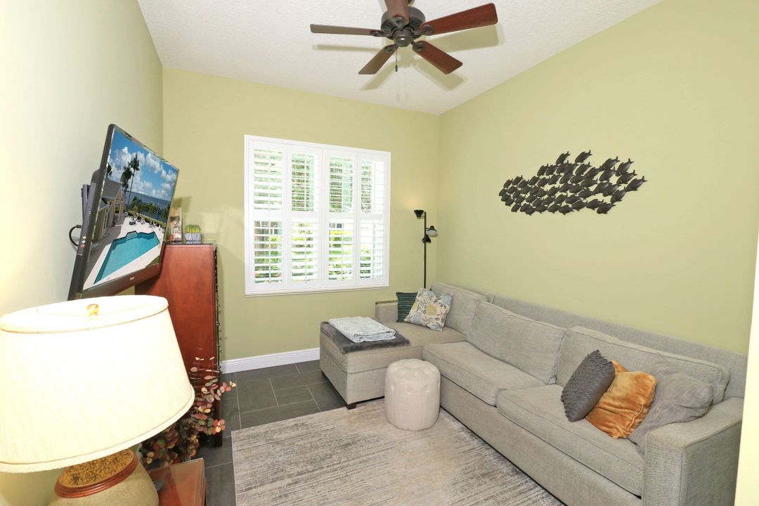 For Sale: $599,000 (2 beds, 2 baths, 1488 Square Feet)