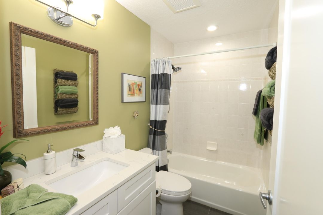 For Sale: $599,000 (2 beds, 2 baths, 1488 Square Feet)