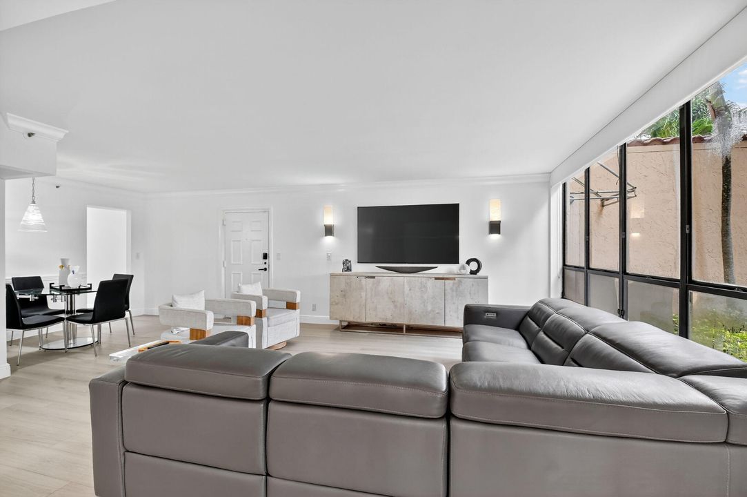 Active With Contract: $315,000 (2 beds, 2 baths, 1796 Square Feet)