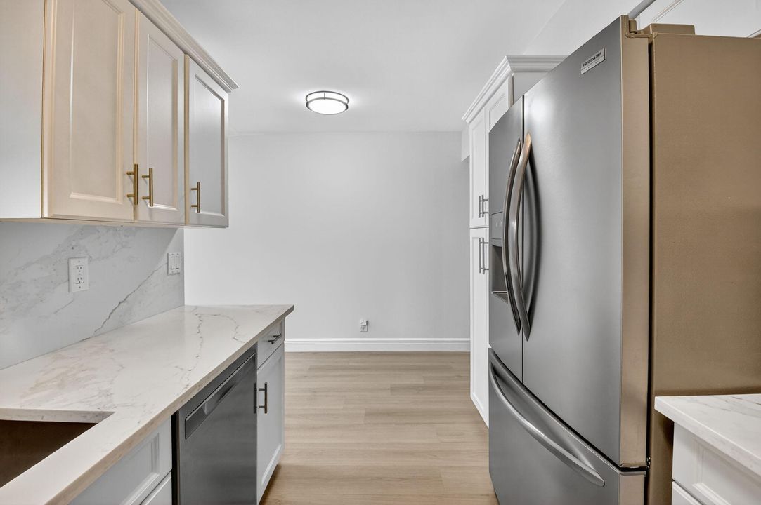 Active With Contract: $315,000 (2 beds, 2 baths, 1796 Square Feet)