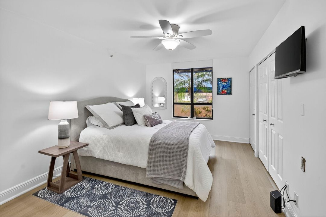 Active With Contract: $315,000 (2 beds, 2 baths, 1796 Square Feet)