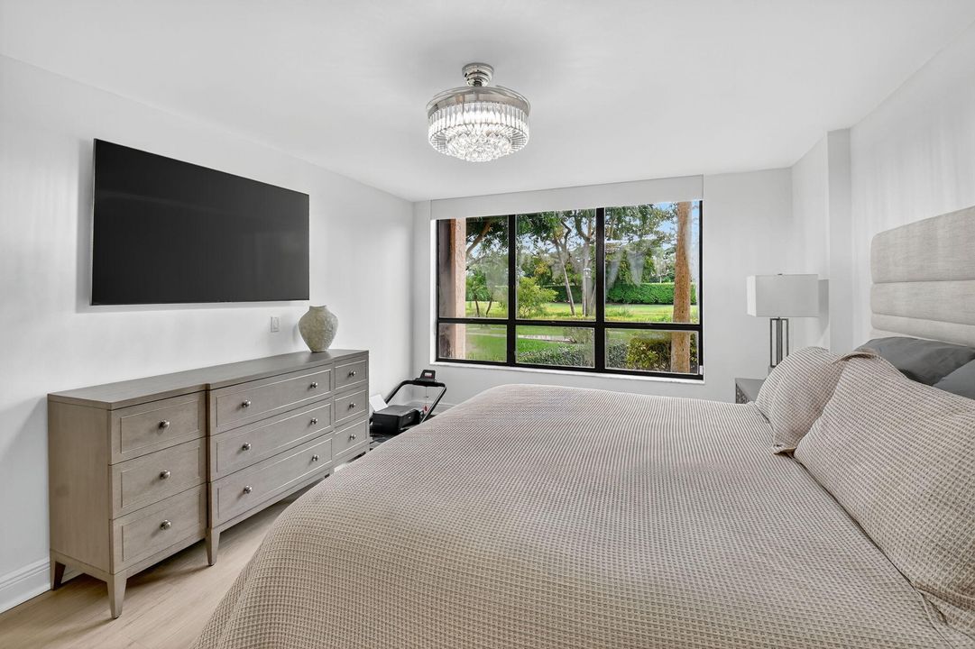 Active With Contract: $315,000 (2 beds, 2 baths, 1796 Square Feet)