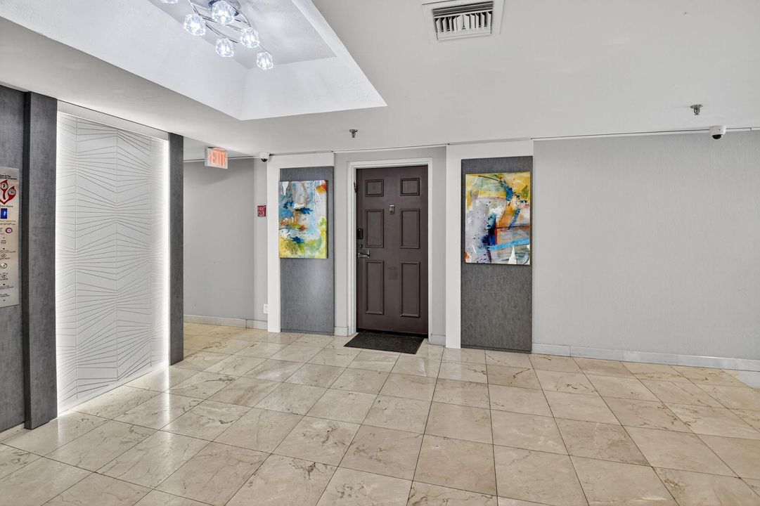 Active With Contract: $315,000 (2 beds, 2 baths, 1796 Square Feet)