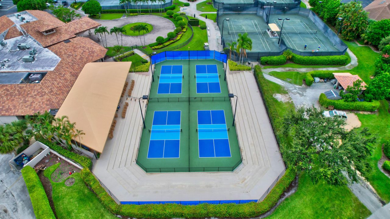 Active With Contract: $315,000 (2 beds, 2 baths, 1796 Square Feet)