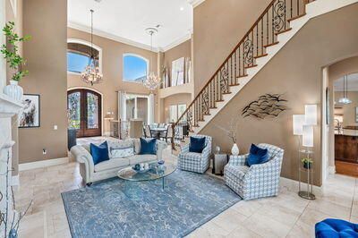 На продажу: $3,100,000 (5 спален, 3 ванн, 5535 Квадратных фут)