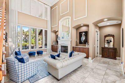 На продажу: $3,100,000 (5 спален, 3 ванн, 5535 Квадратных фут)