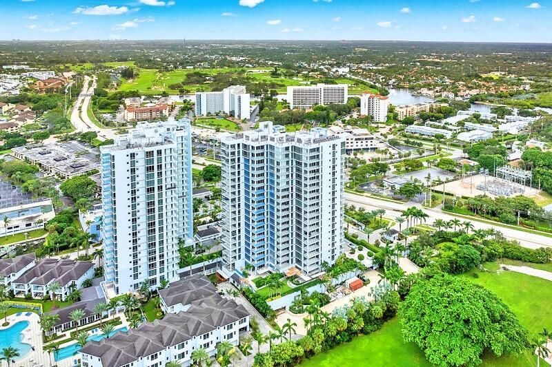 En Venta: $3,150,000 (4 camas, 4 baños, 3032 Pies cuadrados)