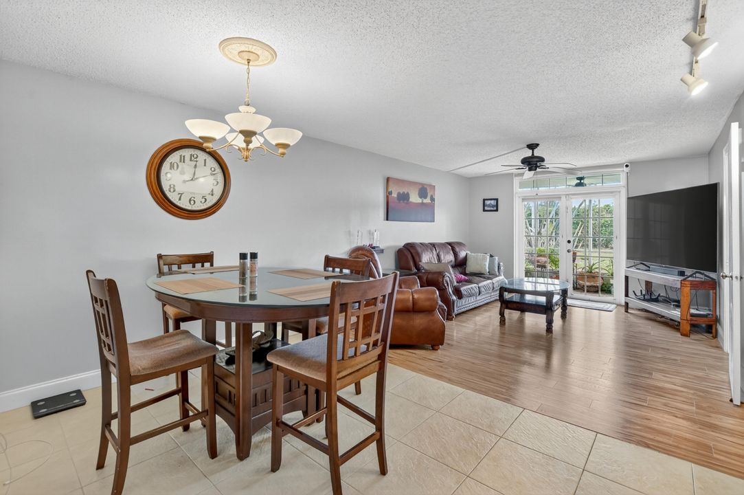 Activo con contrato: $219,999 (2 camas, 2 baños, 1050 Pies cuadrados)