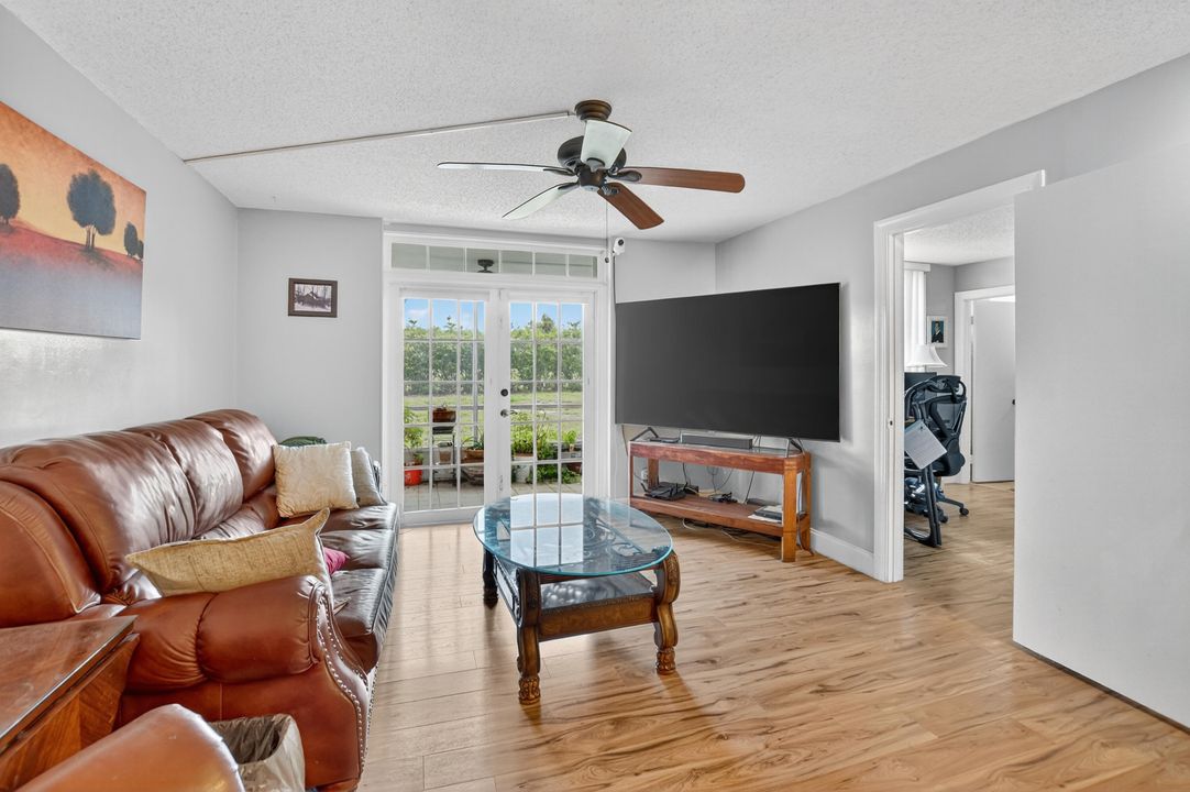 Activo con contrato: $219,999 (2 camas, 2 baños, 1050 Pies cuadrados)