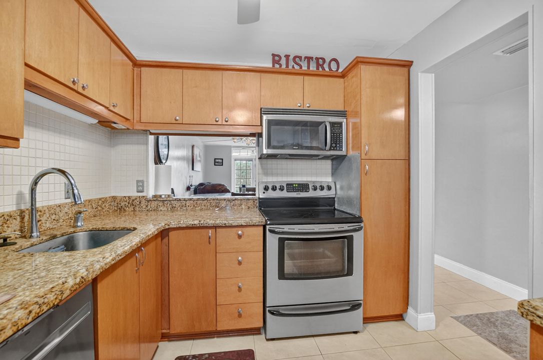 Activo con contrato: $219,999 (2 camas, 2 baños, 1050 Pies cuadrados)