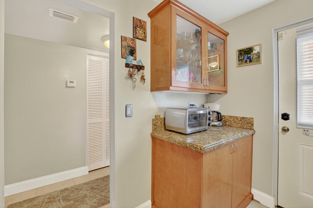 Activo con contrato: $219,999 (2 camas, 2 baños, 1050 Pies cuadrados)