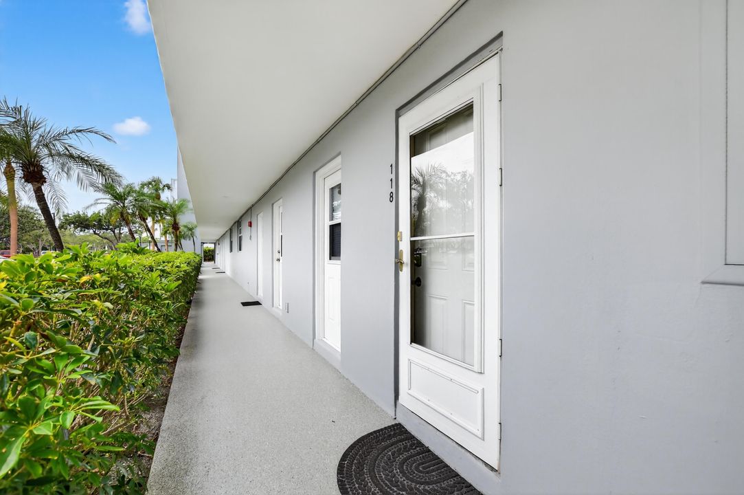 Activo con contrato: $219,999 (2 camas, 2 baños, 1050 Pies cuadrados)