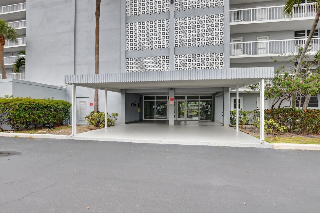 Activo con contrato: $219,999 (2 camas, 2 baños, 1050 Pies cuadrados)