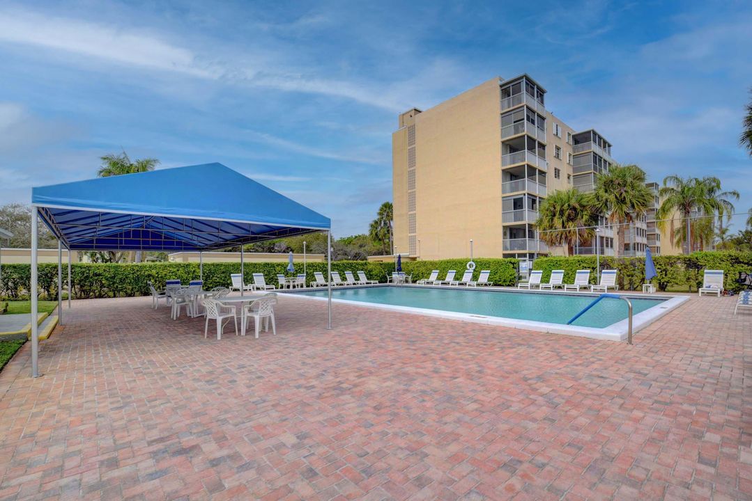 Activo con contrato: $219,999 (2 camas, 2 baños, 1050 Pies cuadrados)