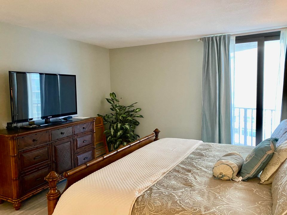 В аренду: $6,000 (2 спален, 2 ванн, 1520 Квадратных фут)