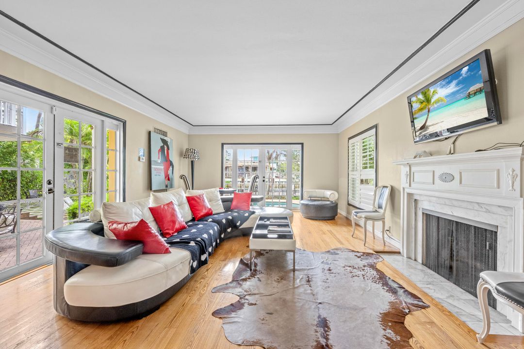 En Venta: $4,300,000 (6 camas, 5 baños, 3718 Pies cuadrados)