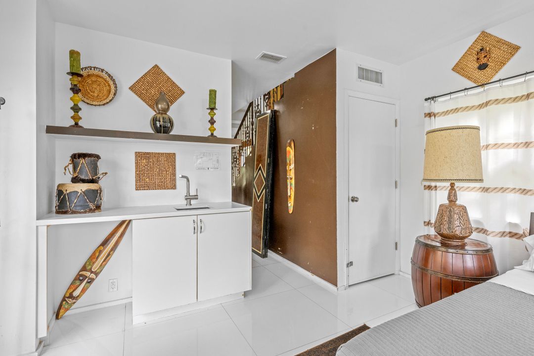 En Venta: $4,300,000 (6 camas, 5 baños, 3718 Pies cuadrados)