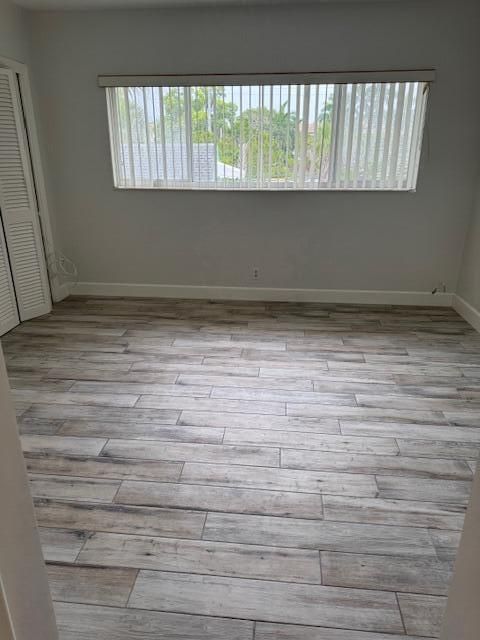 Active With Contract: $1,400 (1 beds, 1 baths, 615 Square Feet)