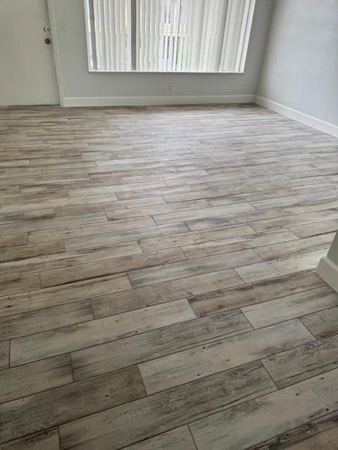 Active With Contract: $1,400 (1 beds, 1 baths, 615 Square Feet)