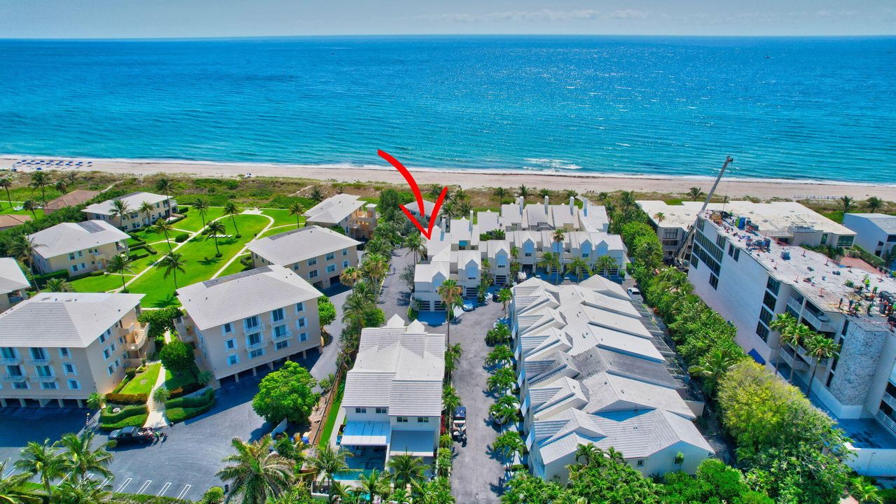 合同活跃: $13,000 (3 贝兹, 4 浴室, 2826 平方英尺)