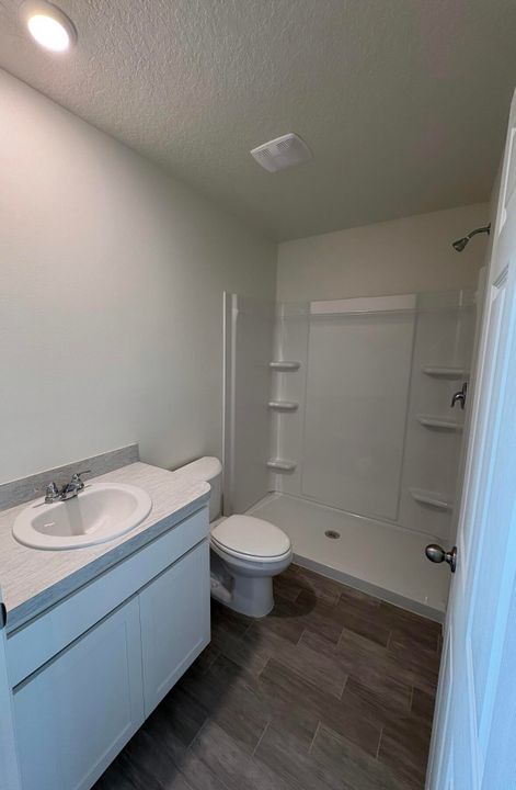 For Rent: $1,950 (3 beds, 2 baths, 1243 Square Feet)