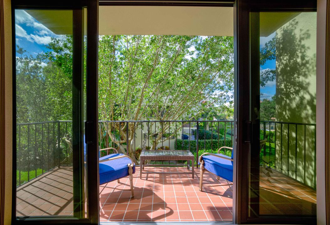 Active With Contract: $10,000 (3 beds, 2 baths, 2680 Square Feet)