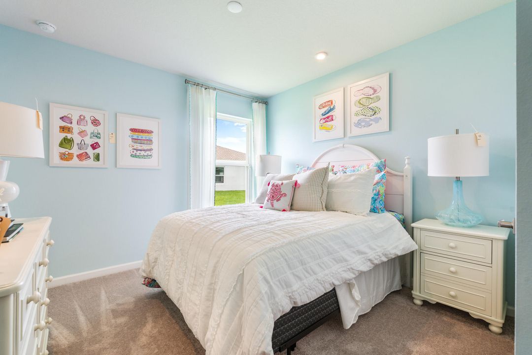 Activo con contrato: $415,000 (3 camas, 2 baños, 1823 Pies cuadrados)