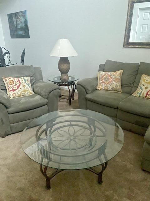 Под контрактом: $2,600 (2 спален, 2 ванн, 1101 Квадратных фут)