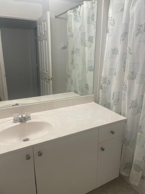 Под контрактом: $2,600 (2 спален, 2 ванн, 1101 Квадратных фут)