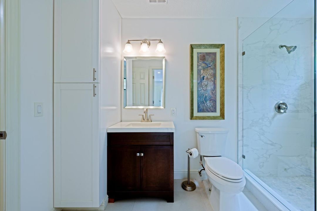 合同活跃: $269,000 (2 贝兹, 2 浴室, 1137 平方英尺)