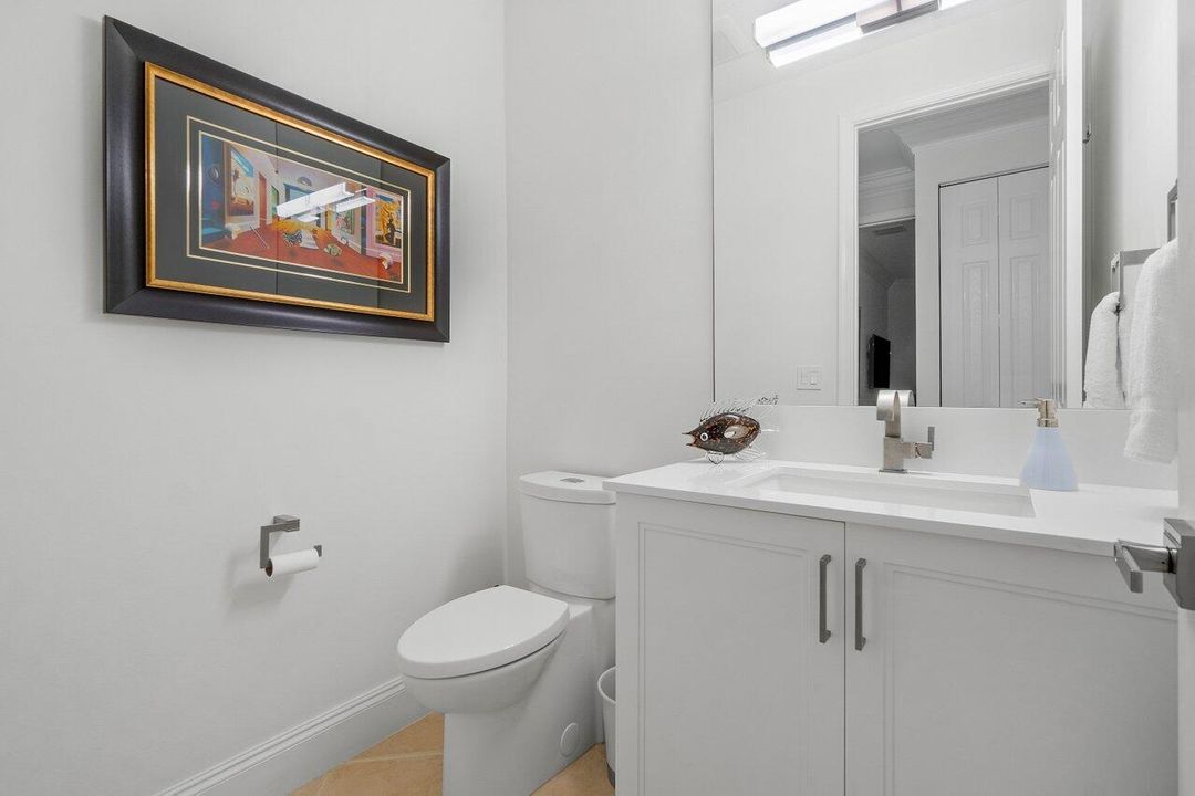 En Venta: $759,990 (3 camas, 2 baños, 2229 Pies cuadrados)