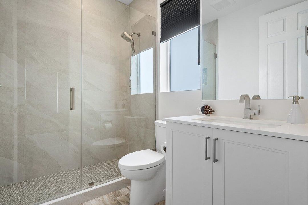 En Venta: $759,990 (3 camas, 2 baños, 2229 Pies cuadrados)