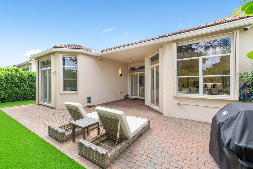 En Venta: $759,990 (3 camas, 2 baños, 2229 Pies cuadrados)