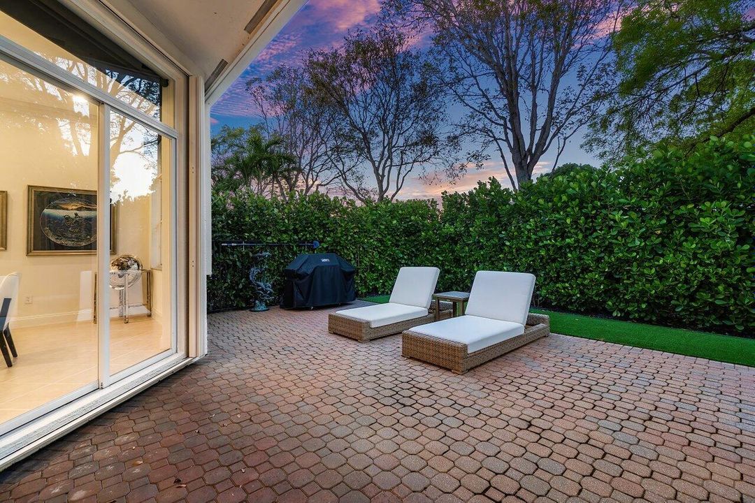 En Venta: $759,990 (3 camas, 2 baños, 2229 Pies cuadrados)