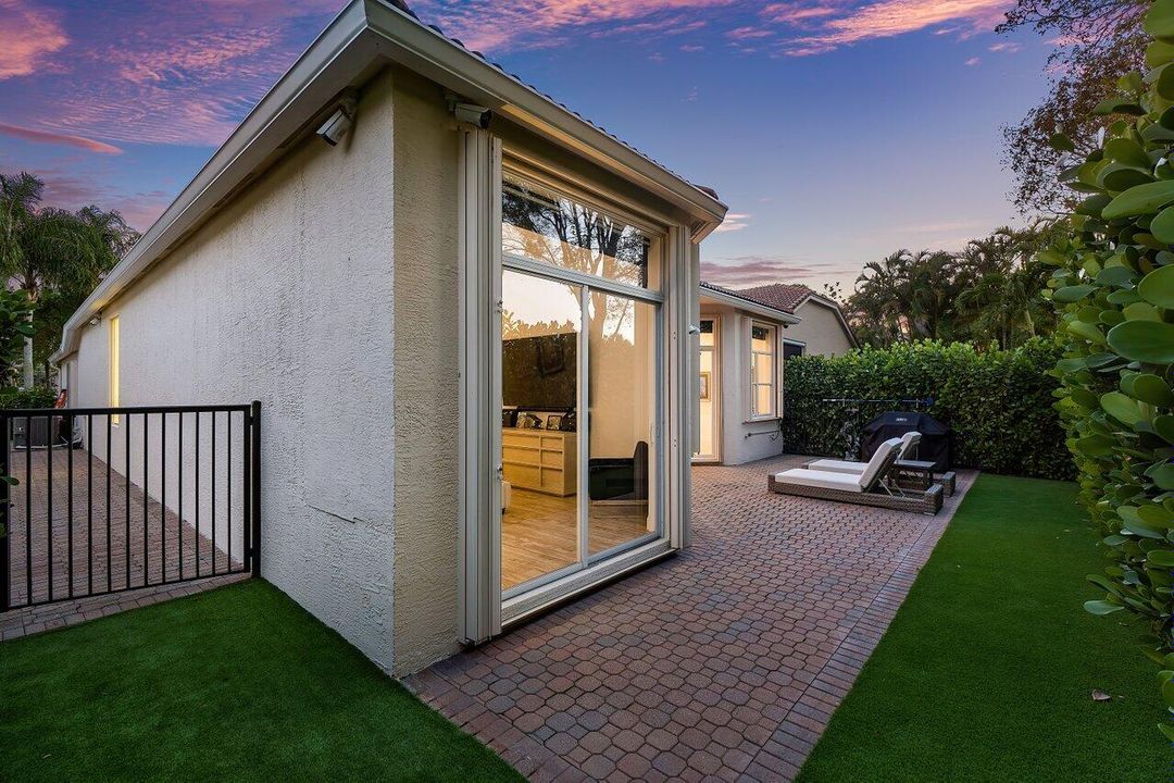 En Venta: $759,990 (3 camas, 2 baños, 2229 Pies cuadrados)