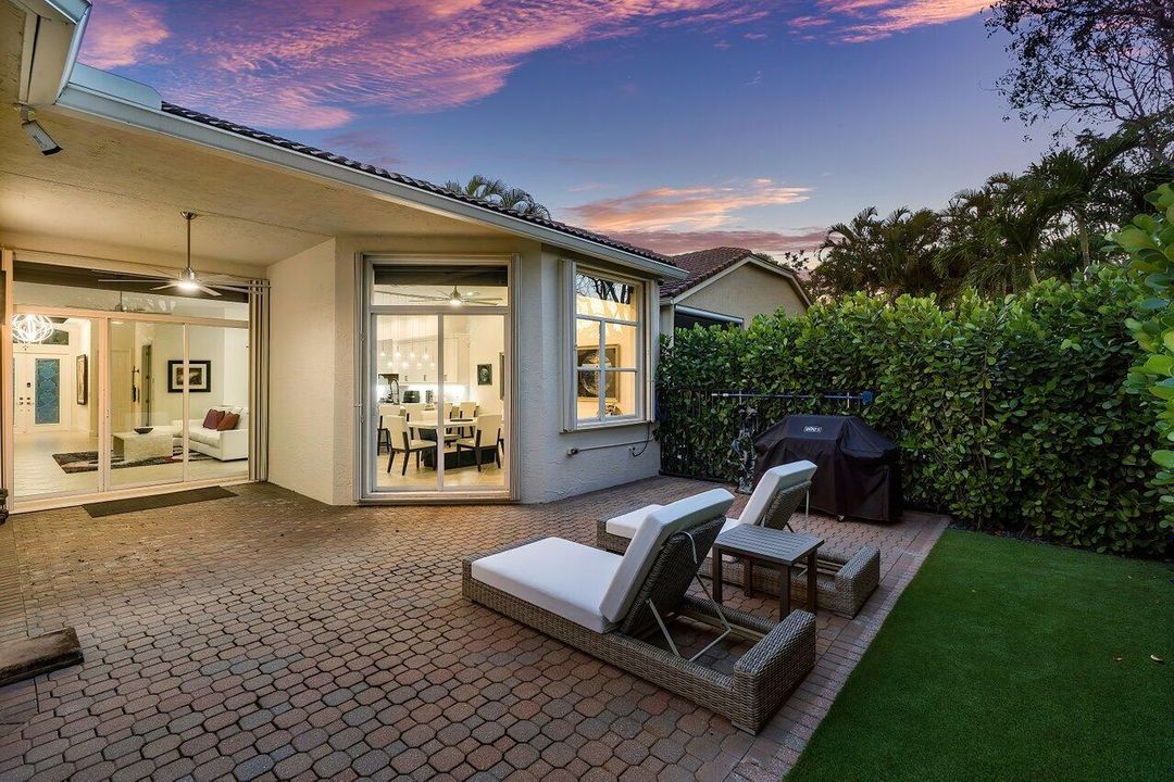 En Venta: $759,990 (3 camas, 2 baños, 2229 Pies cuadrados)