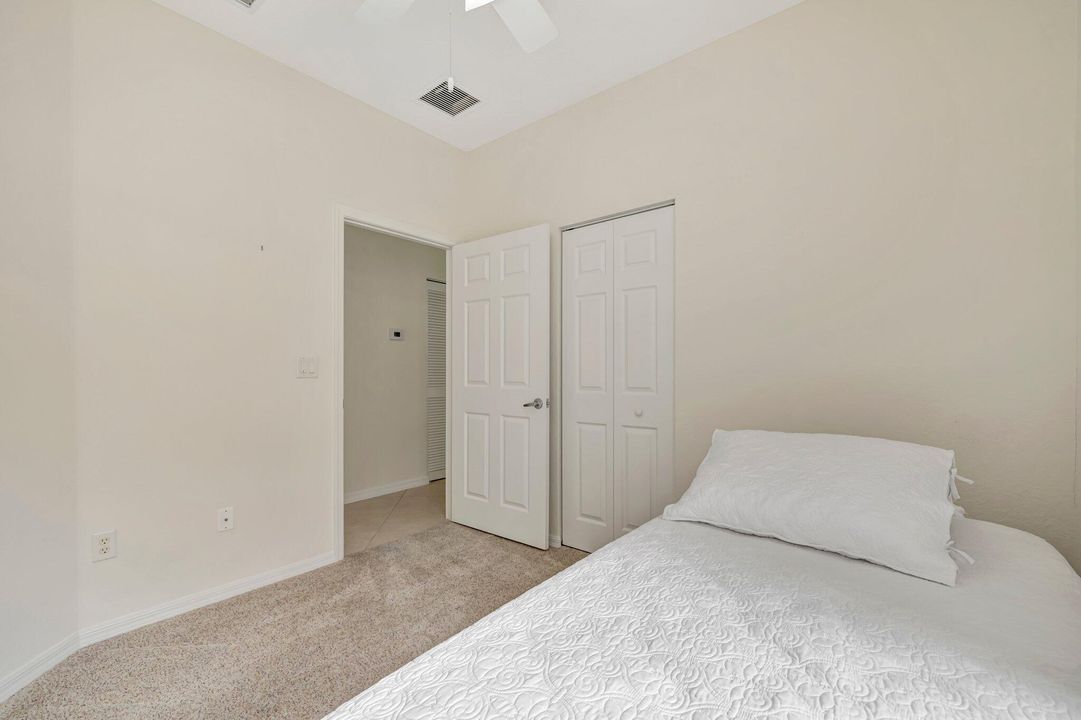 合同活跃: $265,000 (3 贝兹, 2 浴室, 1210 平方英尺)