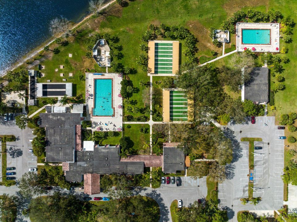 待售: $149,900 (2 贝兹, 2 浴室, 1135 平方英尺)