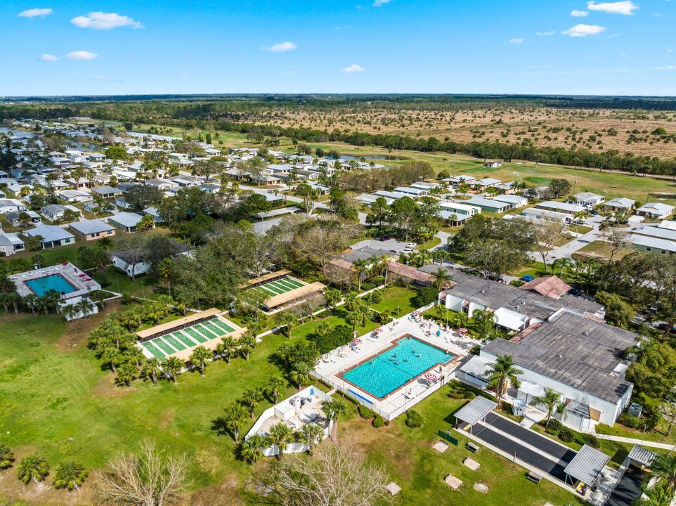 待售: $149,900 (2 贝兹, 2 浴室, 1135 平方英尺)