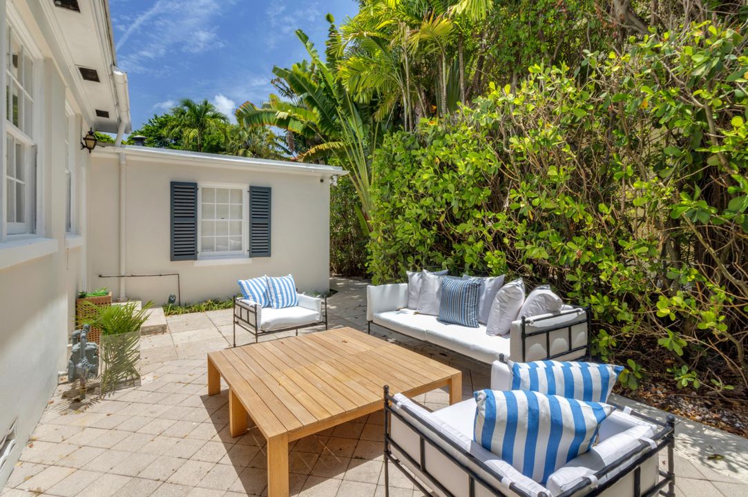 For Sale: $18,900,000 (5 beds, 5 baths, 4237 Square Feet)