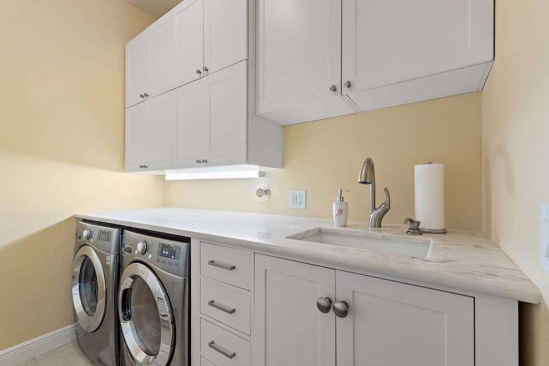 На продажу: $690,000 (4 спален, 3 ванн, 2980 Квадратных фут)